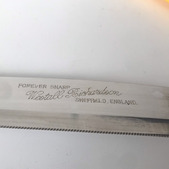 Vintage Westall Richardson Butterscotch Yellow Bakelite Carving - 3 PC Set - Picture 7 of 8